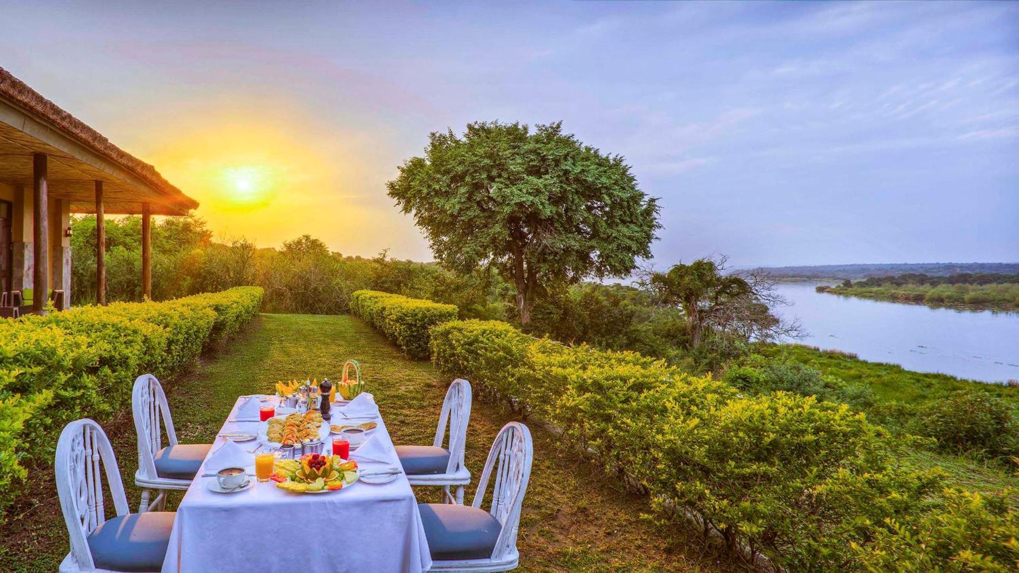 Paraa Safari Lodge Buitenkant foto